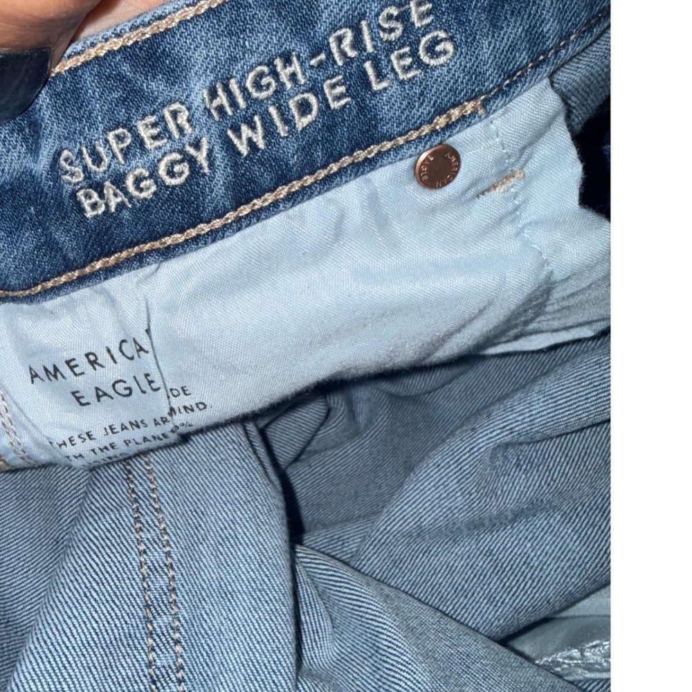 American Eagle Super High-Rise Baggy Wide Leg Jeans Medium Wash Blue 14 Regular - Picture 4 of 6